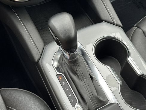 Used 2023 Chevrolet Blazer LT image 21