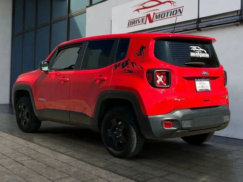Used 2022 Jeep Renegade Sport image 6