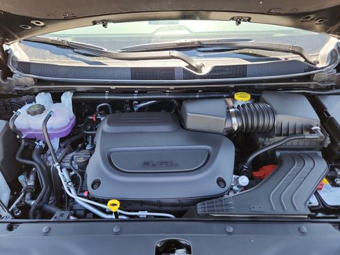 New 2025 Chrysler Pacifica Select w/ Fav Edition Package image 22