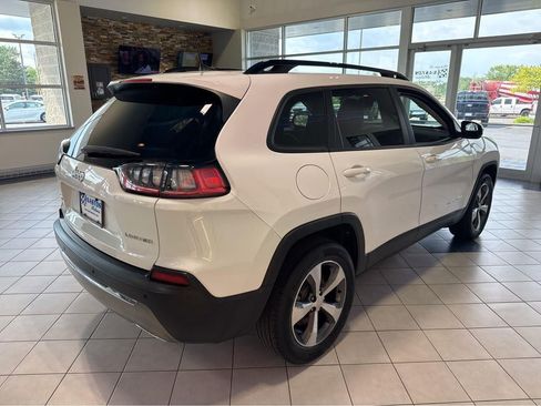 Used 2022 Jeep Cherokee Limited AWD/4WD image 15