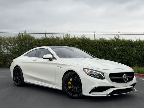 Used 2015 Mercedes-Benz S 63 AMG 4MATIC Coupe image 2