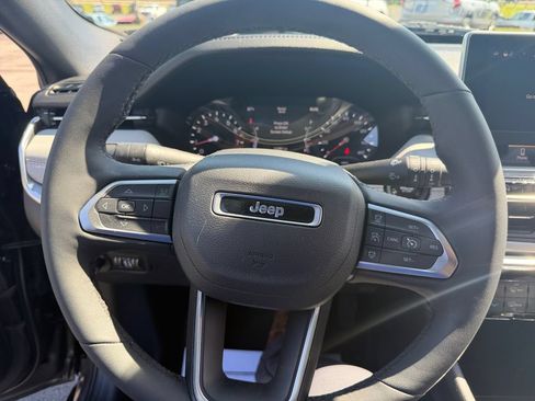 Used 2024 Jeep Compass Limited w/ Sun and Sound Group AWD/4WD image 15