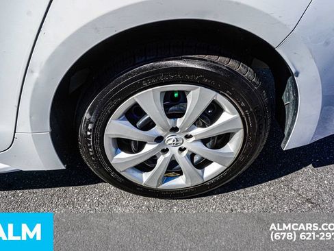 Used 2023 Toyota Corolla LE FWD image 17