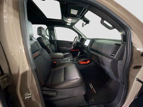 Used 2023 Nissan Frontier PRO-4X w/ Pro-4X Premium Package AWD/4WD image 32