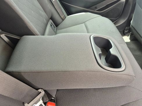 Used 2020 Toyota Corolla LE FWD image 19