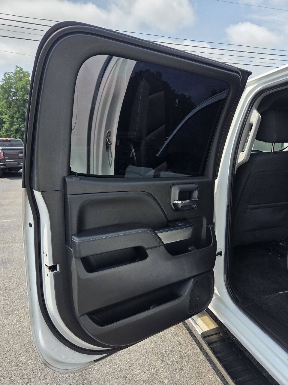 Used 2018 Chevrolet Silverado 1500 LT w/ LT Eassist Package RWD image 16