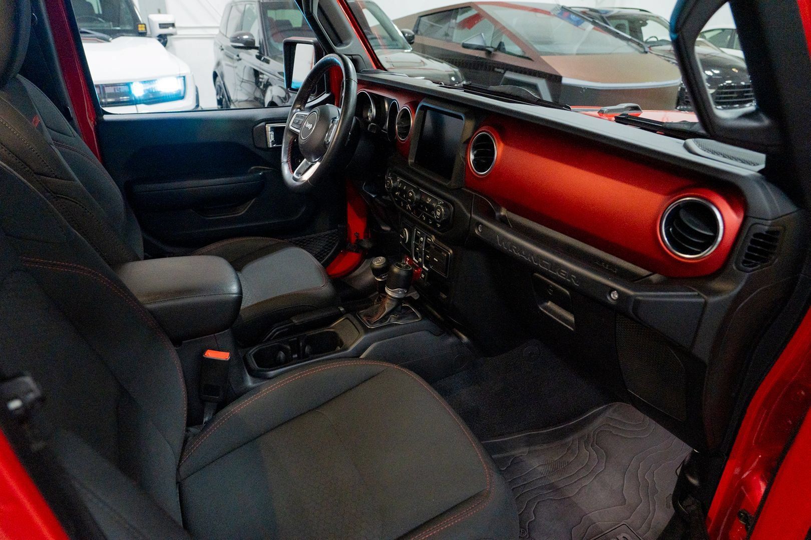 Used 2019 Jeep Wrangler Unlimited Rubicon AWD/4WD image 39