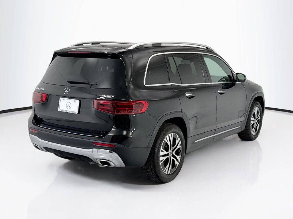 Certified 2024 Mercedes-Benz GLB 250 4MATIC image 5