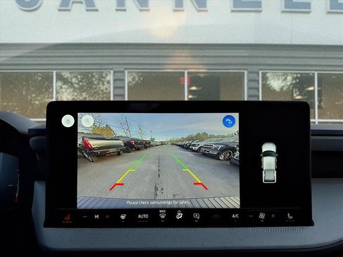 New 2026 Ford Maverick XLT w/ XLT Luxury Package image 13