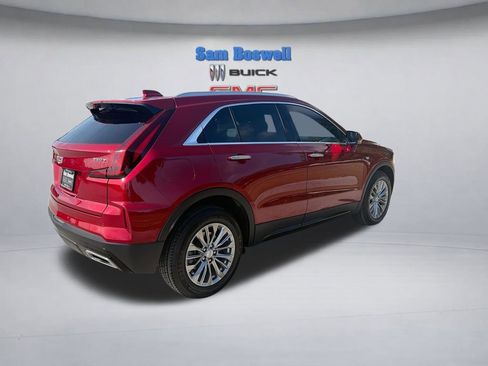 Used 2024 Cadillac XT4 Premium Luxury FWD image 9