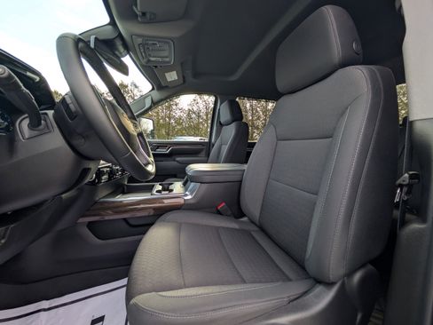 Used 2025 Chevrolet Silverado 2500 LT w/ All Star Edition image 28