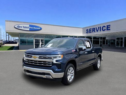 Used 2022 Chevrolet Silverado 1500 LTZ AWD/4WD image 4