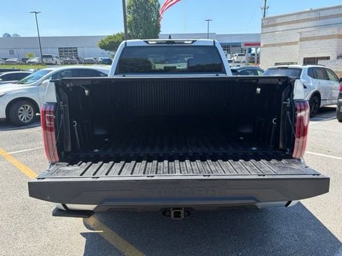Used 2023 Toyota Tundra Limited AWD/4WD image 7