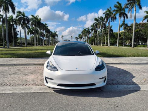 Used 2022 Tesla Model 3 RWD image 3