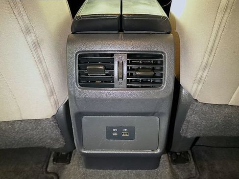 Used 2023 Nissan Rogue SV FWD image 21