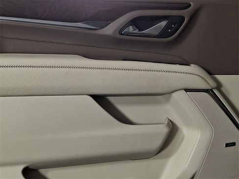 Used 2021 GMC Yukon Denali w/ Denali Ultimate Package image 17