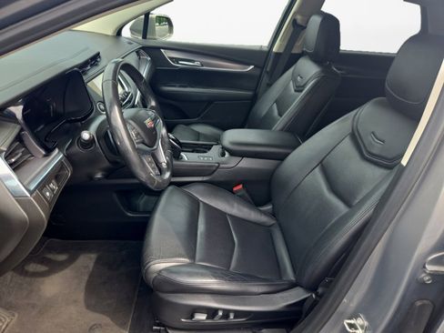 Used 2018 Cadillac XT5 Premium Luxury AWD/4WD image 11