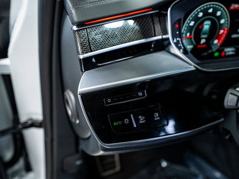 Used 2023 Audi S8 image 35