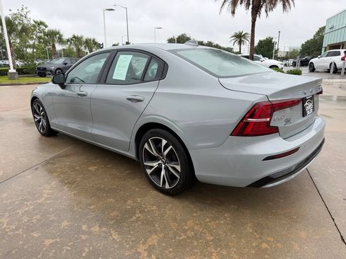 Used 2025 Volvo S60 B5 Core FWD image 3