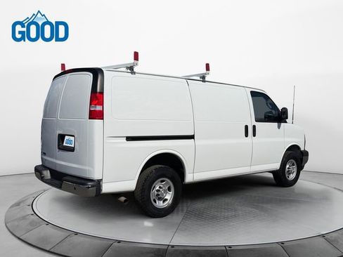 Used 2021 Chevrolet Express 2500 w/ Driver Convenience Package RWD image 5