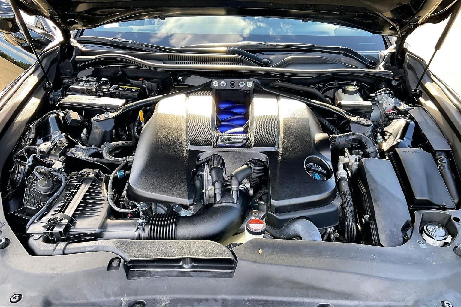 Used 2015 Lexus RC F w/ Premium Package RWD image 29
