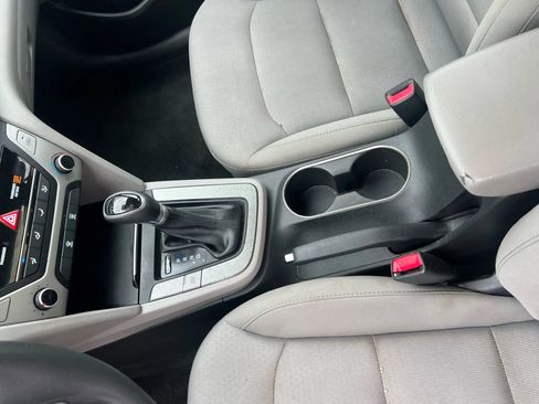Used 2018 Hyundai Elantra SEL FWD image 24