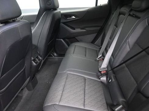New 2026 Chevrolet Equinox LT w/ Convenience Package II AWD/4WD image 18