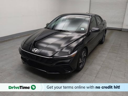 Used 2025 Hyundai Elantra Sport FWD image 1