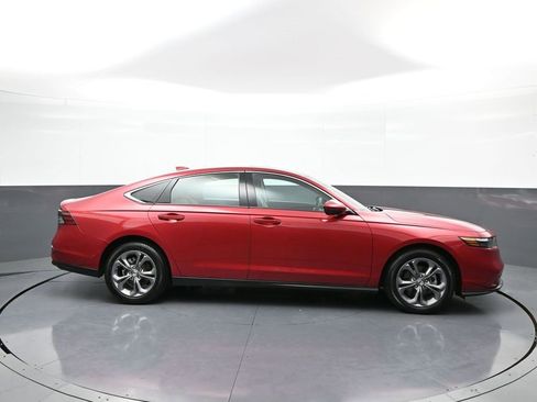 Certified 2024 Honda Accord EX image 5