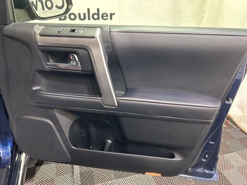Used 2023 Toyota 4Runner Limited image 11