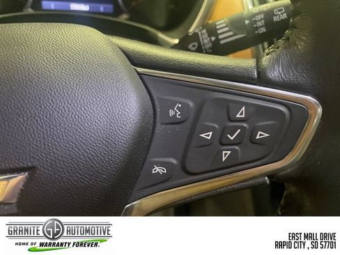 Used 2019 Chevrolet Equinox Premier w/ LPO, Cargo Package FWD image 33