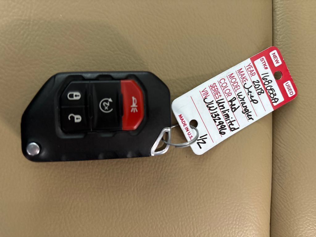 Used 2018 Jeep Wrangler Unlimited Sahara w/ LED Lighting Group AWD/4WD image 34