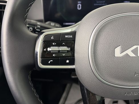 Used 2025 Kia Sorento S w/ Panoramic Sunroof Package image 30