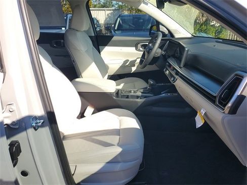 New 2026 Kia Sorento S w/ S Panoramic Sunroof Package image 7