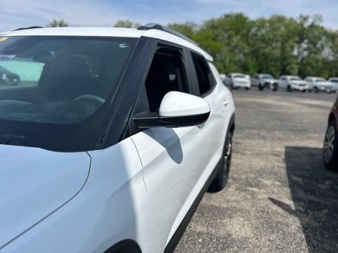 Used 2023 Chevrolet TrailBlazer LT w/ Convenience Package AWD/4WD image 31