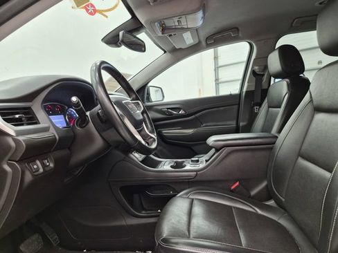 Used 2023 GMC Acadia SLT FWD image 15