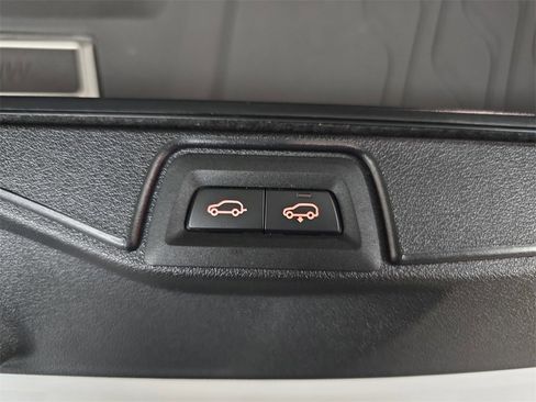 Used 2023 BMW X5 xDrive45e w/ Executive Package image 16