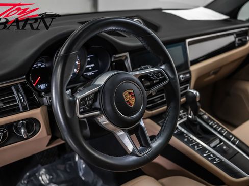 Used 2021 Porsche Macan S image 24