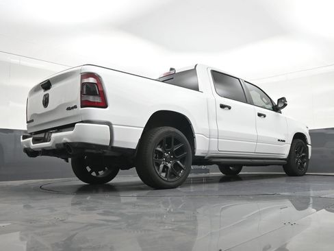 Used 2024 RAM 1500 Laramie AWD/4WD image 28