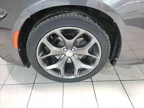 Used 2015 Dodge Charger SXT image 45