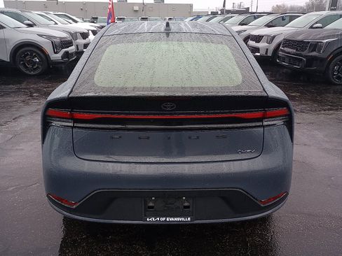 Used 2024 Toyota Prius LE image 6