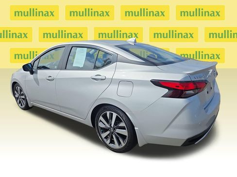 Used 2020 Nissan Versa SR w/ Trunk Package FWD image 11