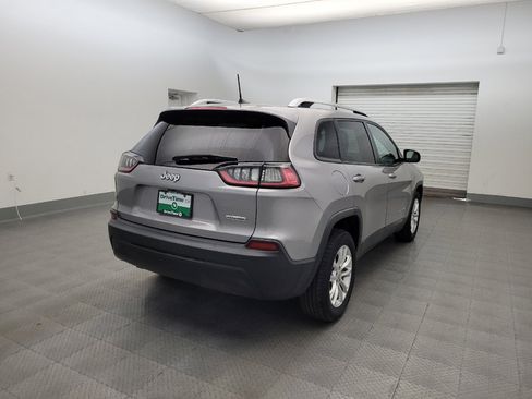 Used 2020 Jeep Cherokee Latitude FWD image 9