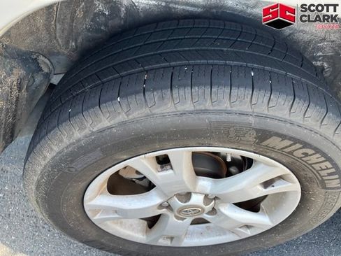 Used 2012 Toyota RAV4 FWD w/ Upgrade Value Pkg image 6