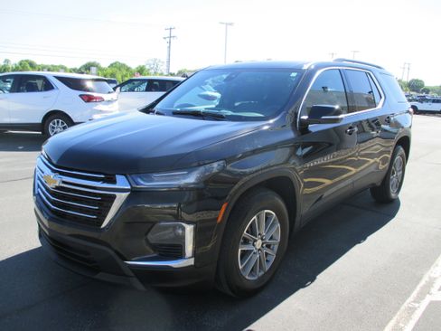 Used 2023 Chevrolet Traverse LT AWD/4WD image 7