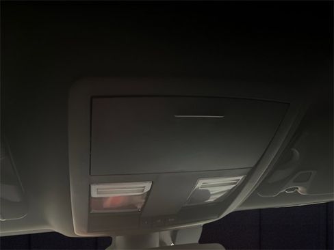 Used 2023 Dodge Challenger R/T image 22