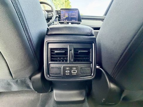 Used 2026 Subaru Outback Premium AWD/4WD image 21