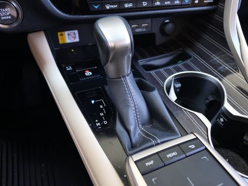 Used 2022 Lexus RX 350L Luxury w/ Accessory Package (Z1) FWD image 28