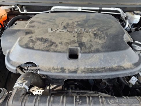 Used 2018 Chevrolet Colorado LT w/ Redline Special Edition AWD/4WD image 27