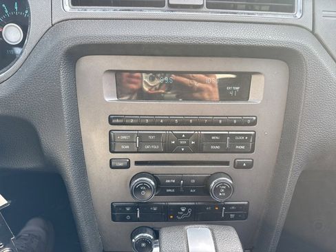 Used 2011 Ford Mustang Coupe image 14